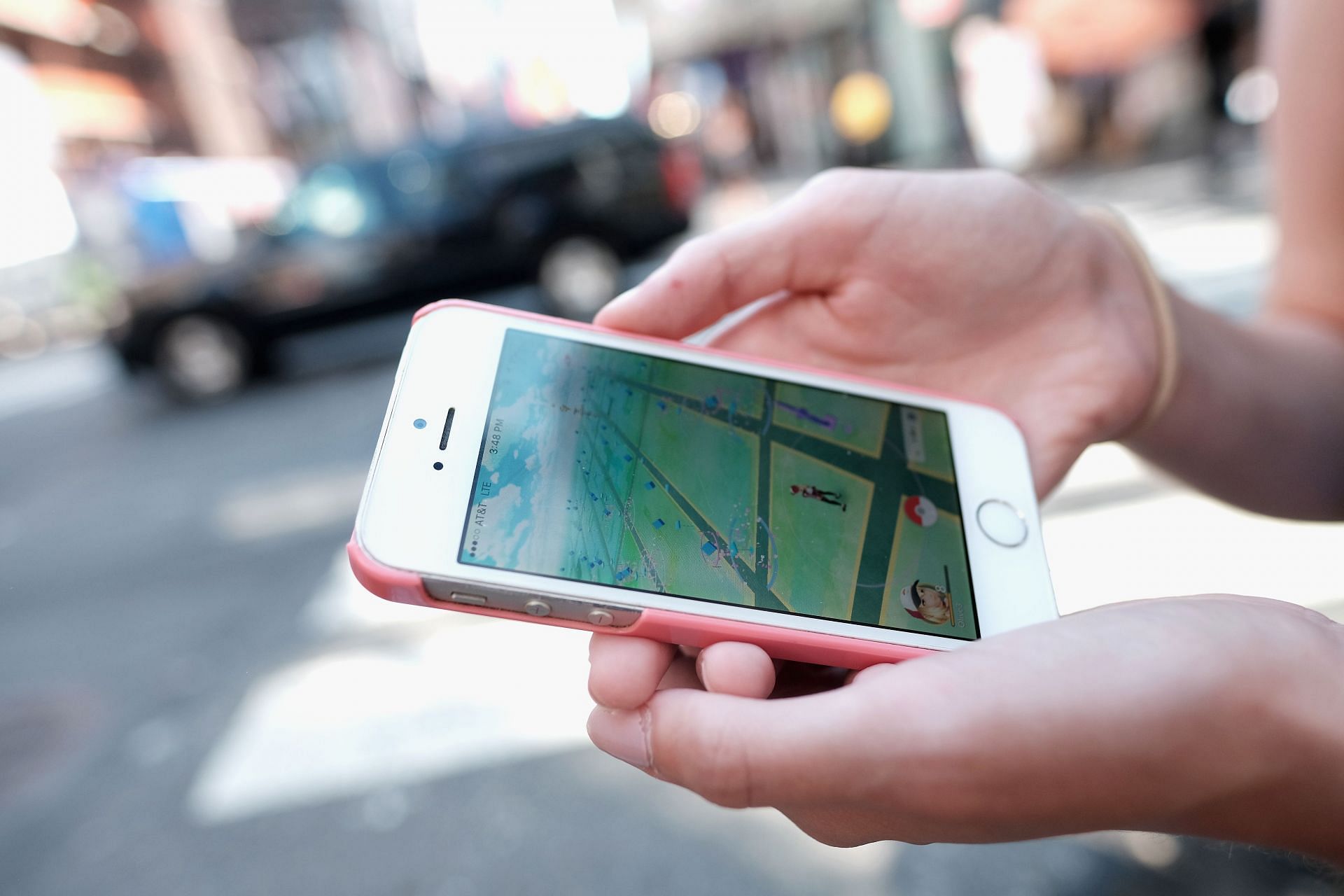 Pokemon Go Craze Hits New York City (Image via Getty)